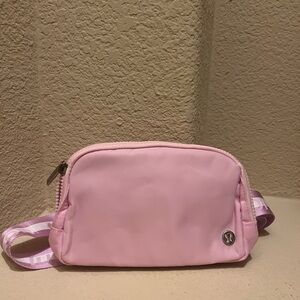Lululemon Belt Bag (NWOT)